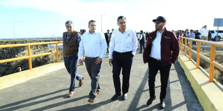 Dialoga Américo con representantes de la CILA y usuarios de la Presa Falcón