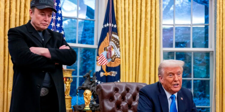 Trump respalda a Elon Musk y advierte sobre recortes en el Gobierno
