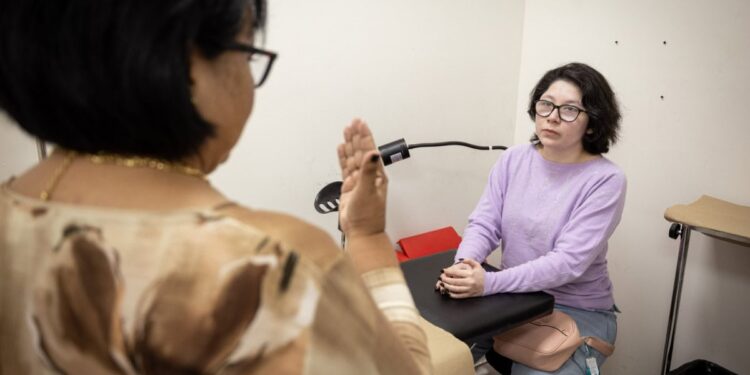 DIF Tamaulipas calibra implantes cocleares para mejorar la calidad de vida de pacientes