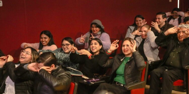 Taller de Lengua de Señas Mexicana fomenta la inclusión en Ciudad Victoria