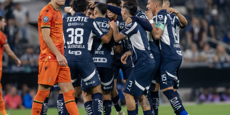El Monterrey golea al Forge y avanza a octavos de finales