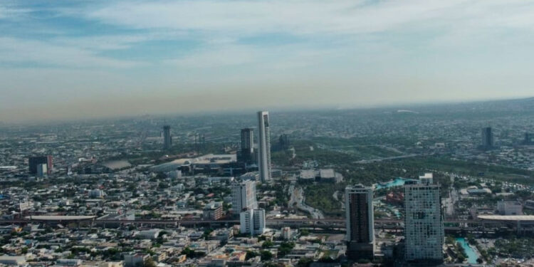 Alta contaminación en Monterrey provoca alertas ciudadanas