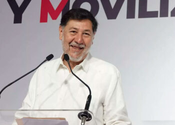 Noroña ratifica su afiliación a Morena y apunta a 2030