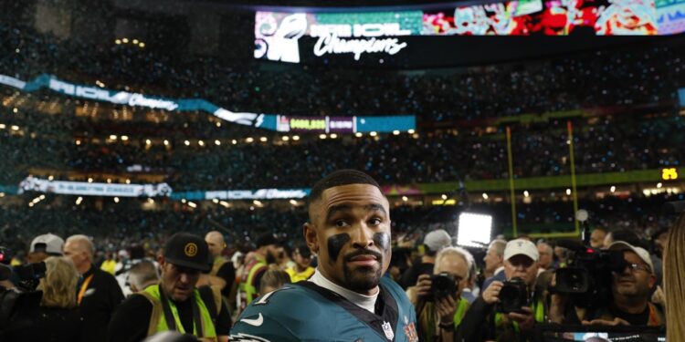 Atiende SET en materia educativa a migrantes repatriados por Tamaulipas